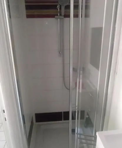 T1 Bis Independant Dans Maison Individuelle *