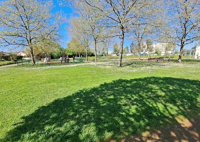 T1 Bis Independant Dans Maison Individuelle * Αλμπί