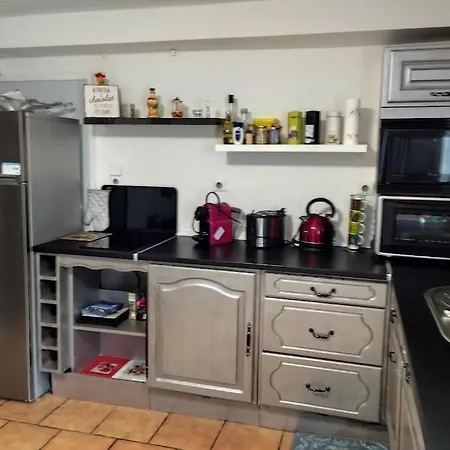 T1 Bis Independant Dans Maison Individuelle *